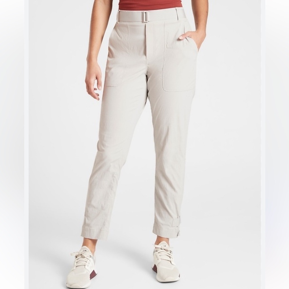 Athleta Trekkie Belted Pant Size 4